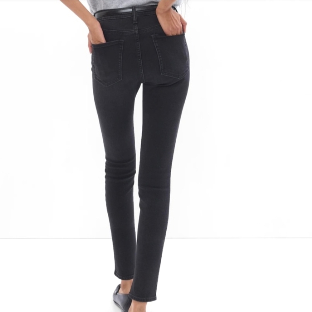 True Skinny Black Jeans. Size 25 Short.